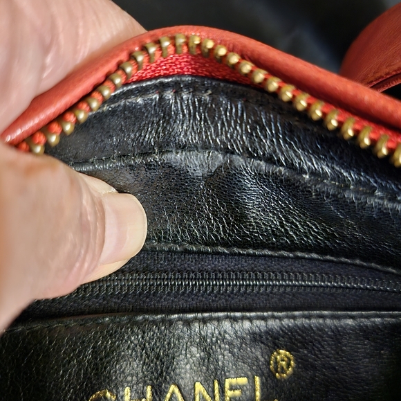 (SOLD)Rare Authentic Vintage Chanel red camera bag with charms. - Picture 10 of 16